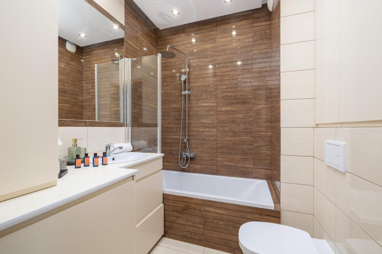 Osiedle Avia Harmonious Apartment With Balcony & Parking Cracow By Renters Prestige Krakow Exterior photo